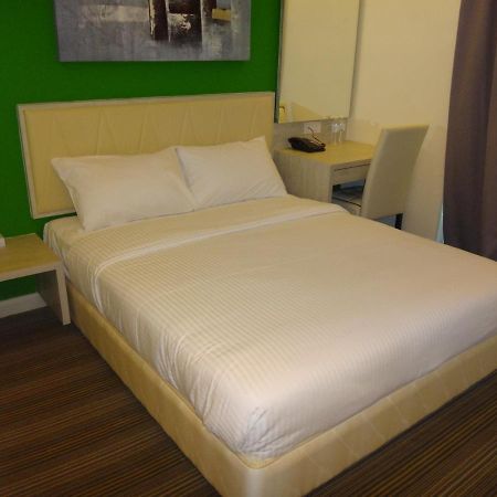 Kosma Business Hotel Kuantan Buitenkant foto