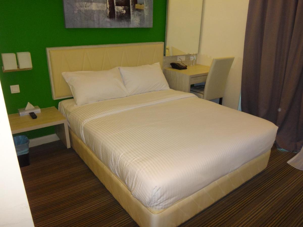 Kosma Business Hotel Kuantan Buitenkant foto