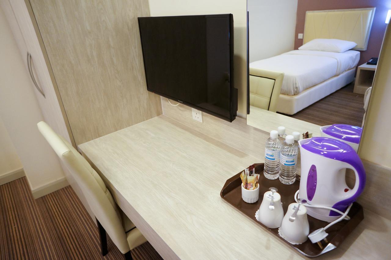 Kosma Business Hotel Kuantan Buitenkant foto