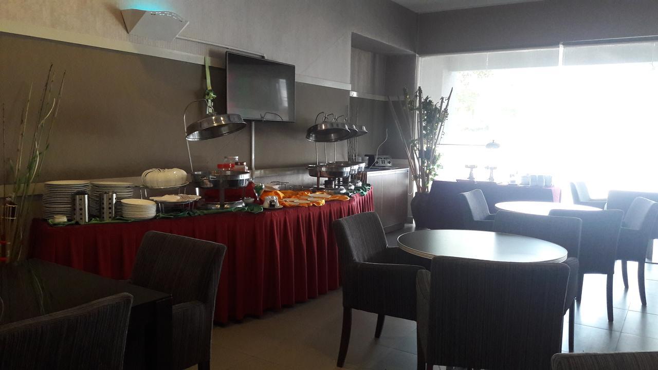 Kosma Business Hotel Kuantan Buitenkant foto